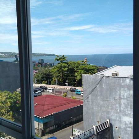 Green Eden Hotel Manado Phòng bức ảnh
