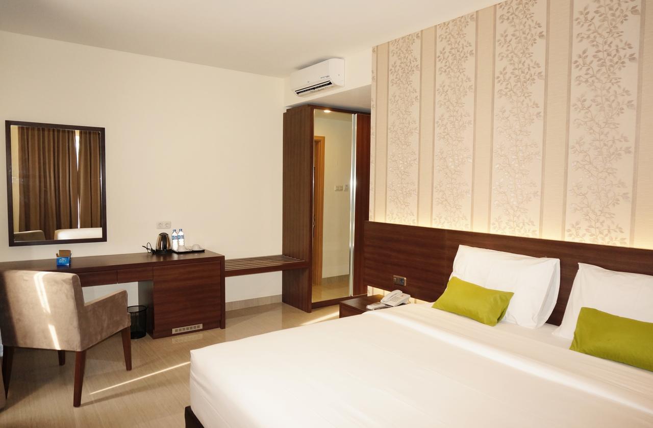 Green Eden Hotel Manado Ngoại thất bức ảnh